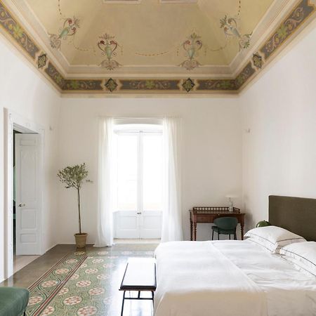 Palazzo Piccinno Parabita Exterior photo