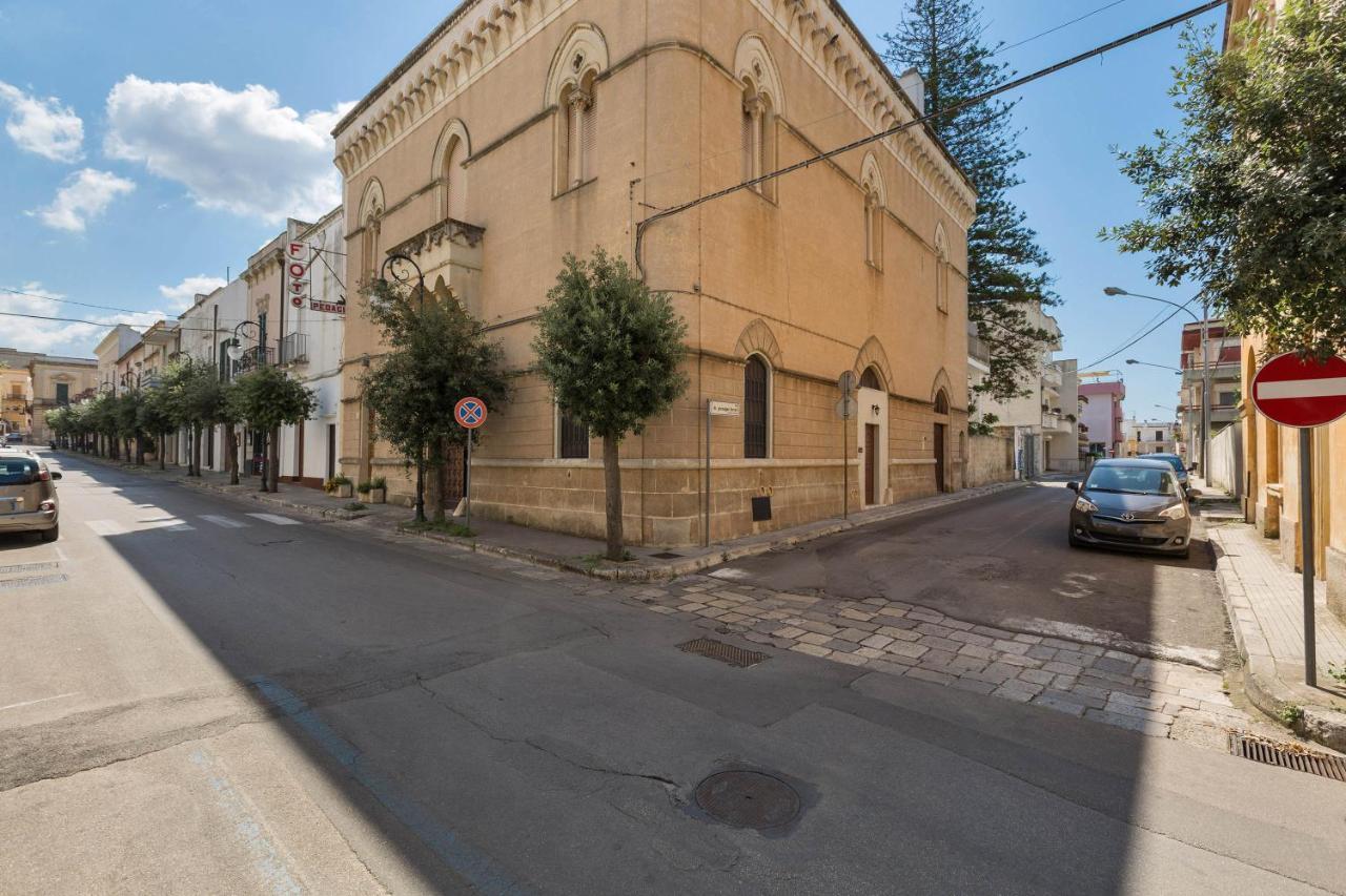 Palazzo Piccinno Parabita Exterior photo